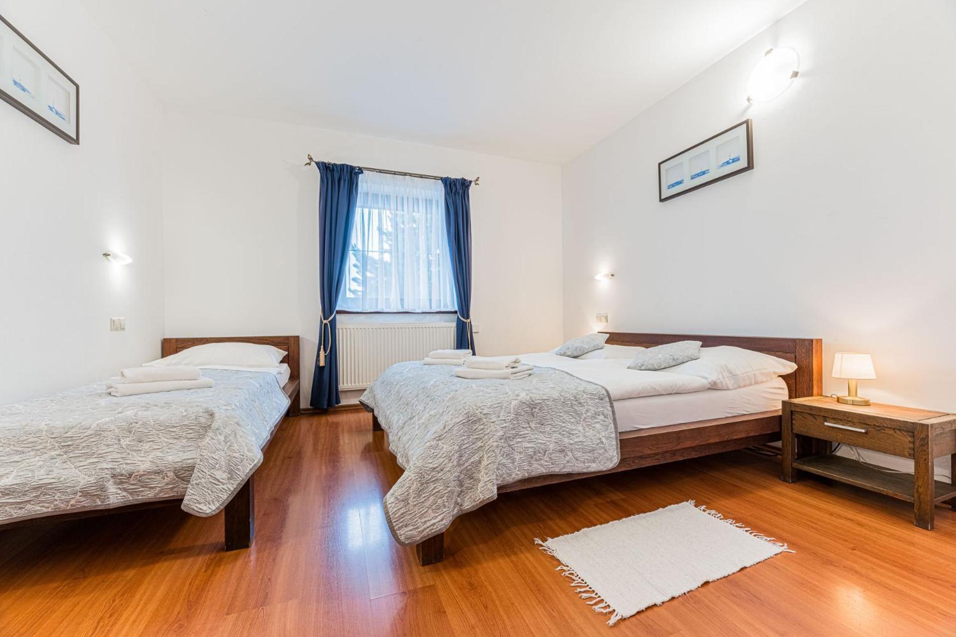Hotel Amalia Нова-Лесна Экстерьер фото